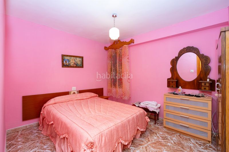 Foto e56640b9-9f71-45dc-9e7e-cef17756df19. Edifici a Lanjarón