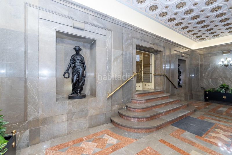 Foto 54b4838b-71f1-4445-8c2f-d60ca696f8a6. Oficina  totalmente reformada en angel ganivet venta o alquiler en Granada