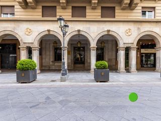 Oficina en San Matías - Realejo. Oficina totalmente reformada en venta en ángel ganivet  granada