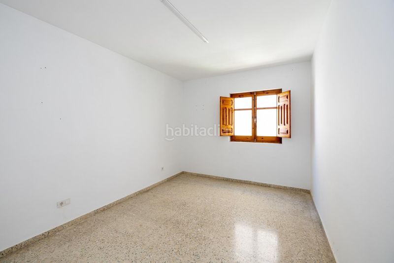 Foto 981b37e2-6ff0-45a3-9ea2-98df8a5ee3c2. Casa amb aparcament a Fuente Vaqueros