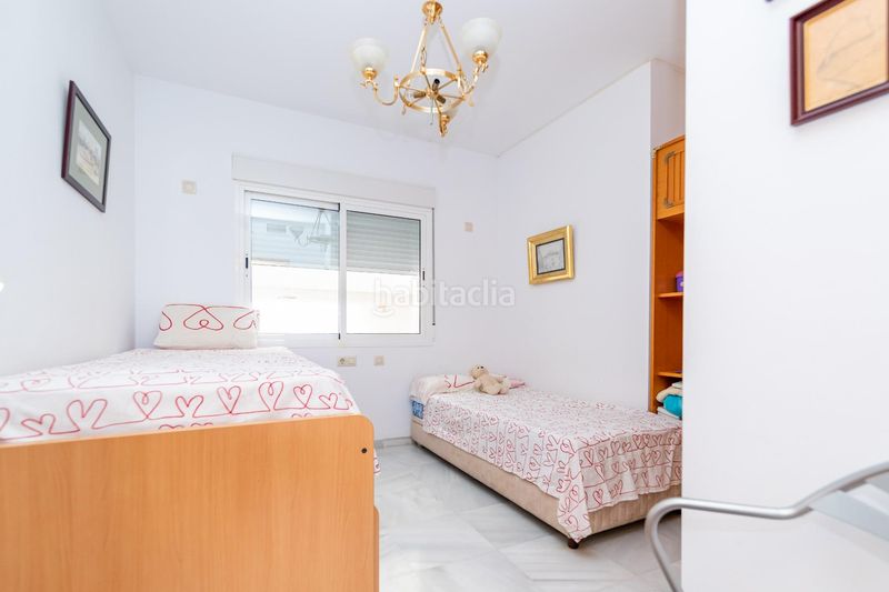 Foto a7e93689-4afe-4307-9772-816afe245367. Pis amb aparcament a puerto de Garrucha Garrucha