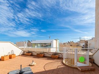 Flat  Calle santo domingo. Espectacular apartamento en garrucha  costa de almería