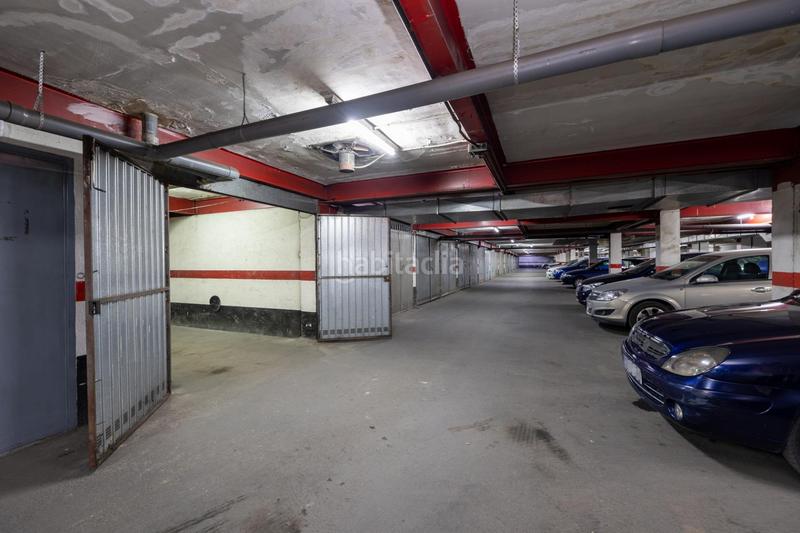 Foto a444280d-8b26-4578-823c-47e24941a6f8. Posto auto in Barrio de Zaidín Granada