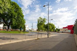 Terreny residencial  Calle nelson mandela. Solar junto a fernando de los rios. armilla. terciario oficina,
