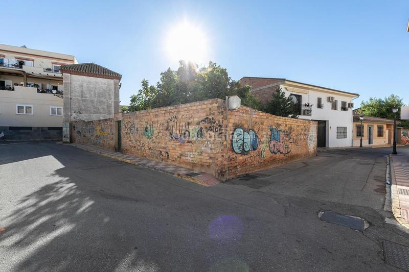 Foto 4f7e46a3-6664-43fe-bba8-f1c2ead26191. Casa gran oportunidad para invertir en el centro ! en Albolote
