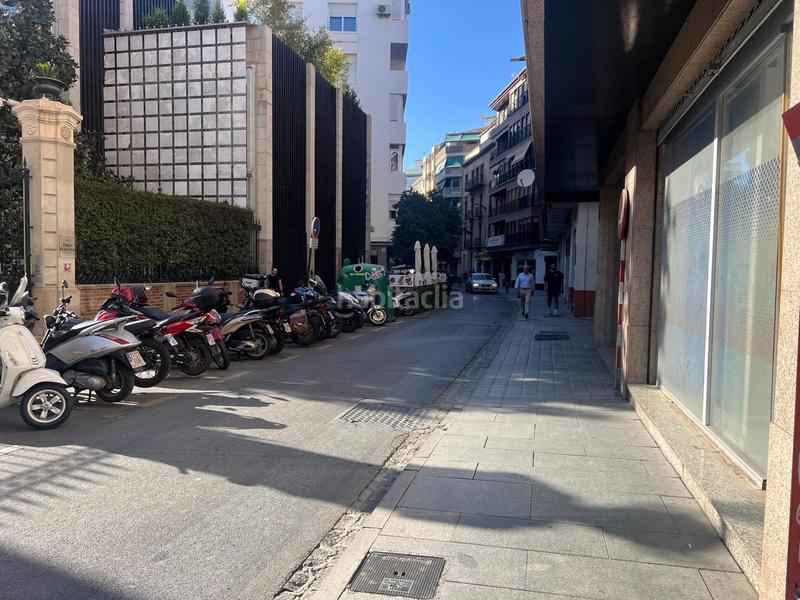 Foto b76c79ce-f718-4161-98e8-ee3a29b18b08. Lloguer local comercial a Centro - Sagrario Granada