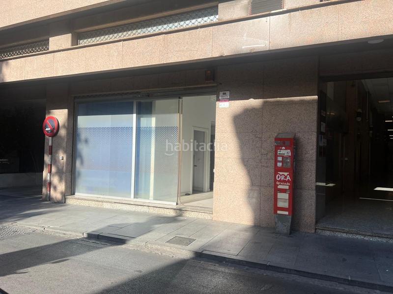 Foto 0129035a-5853-400f-a2cb-2b334b161f4f. Location local commercial dans Centro - Sagrario Granada