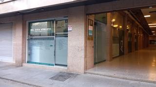 Location Local commercial à Centro - Sagrario. Local muy comercial en calle recogidas.