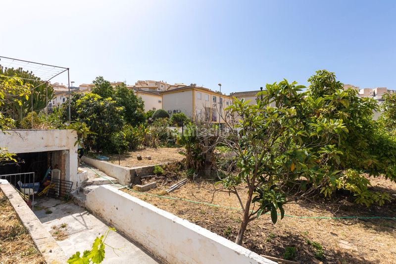 Foto 17c4cff0-8f78-4a07-a15e-c69535c4d399. Terreny residencial a La Herradura Almuñécar