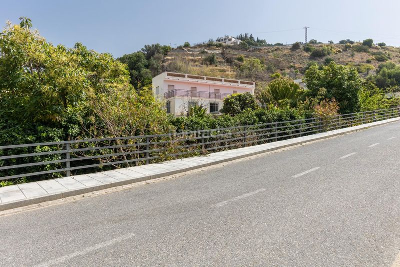 Foto f7434100-dcd9-41a1-8866-cea33d0502d8. Terreny residencial a La Herradura Almuñécar