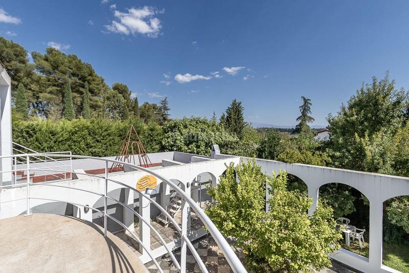 Foto 98a2ec99-b8a9-464a-98ba-6660fa6f3d1f. Chalet exclusiva casa premium en el parque del cubillas! en Albolote