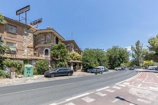 Local commercial à Pinos Genil. En venta hotel y restaurante los pinillos