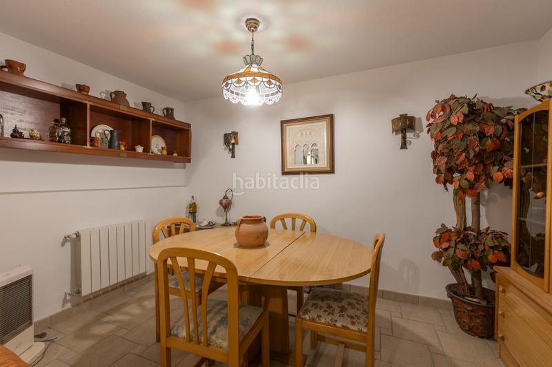 Foto 9168cf29-a81d-4c24-affc-a129e012ee81. Chalet magnifico chalet con amplios jardines y piscina en cortijo del aire! en Albolote