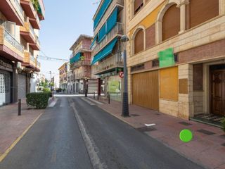 Locale commerciale in Peligros. Local comercial en venta en peligros  calle principal