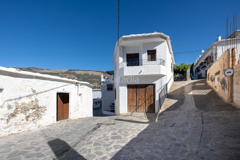 Foto 4d6f5736-afd7-49bd-8c21-97054e6085fa. Casa adossada a Bubión