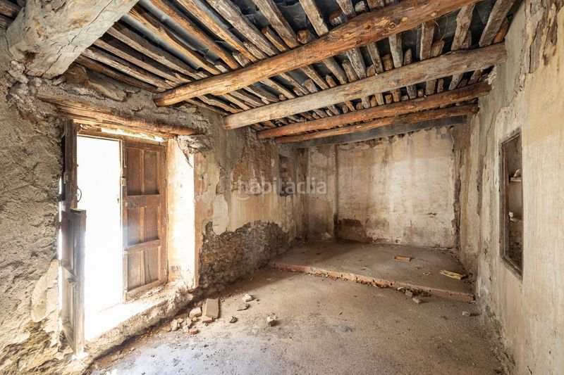 Foto 4f782ff8-59e3-47c1-a7ed-e69ad5964daa. Casa adossada a Bubión