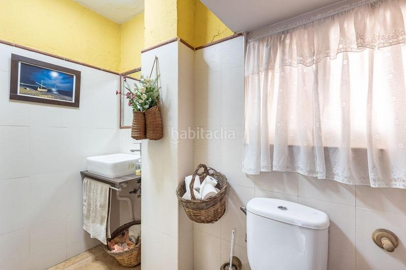 Foto a4b6c062-3949-42e1-a1ca-ded37d94a142. Chalet  en Iznalloz