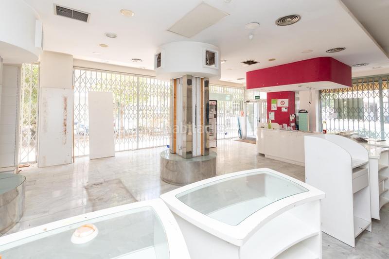 Foto 312e9182-824a-4f55-af21-0a720dfad9c4. Affitto locale commerciale in Cervantes Granada