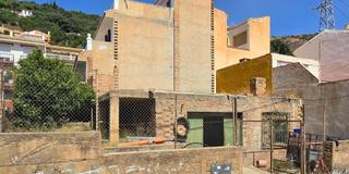 Terreny residencial  Calle cervantes. Venta de solar urbano de 136 m2 en esquina en lanjarón granada