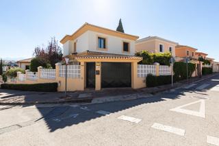 Chalet  Calle mar de liguria. Precioso chalet independiente en el cortijo del aire.