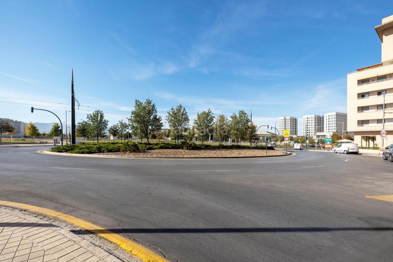 Foto 789f8a67-6a0f-41ec-85b5-21ce60edfc61. Local comercial  en el Campus de la Salud en Granada