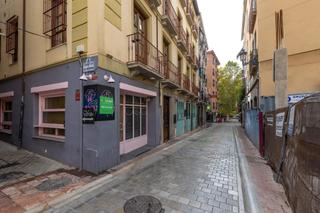 Miete Geschäftsraum  Calle san matias. Tu bar en el corazón vibrante de granada, listo para dar vida a