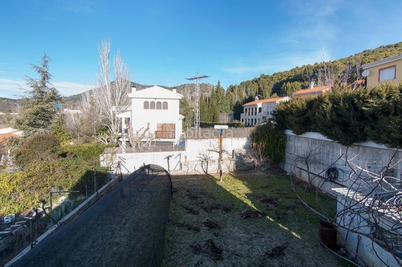 Foto 3e5abe8a-5c24-4a42-aa35-aaa37de4d55c. Casa amb calefacció a Huétor de Santillán