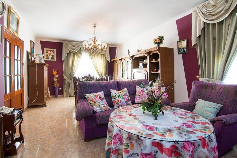 Foto b00b2ace-5e73-40a5-a147-6e9b7f6e2bc6. Casa amb calefacció a Huétor de Santillán