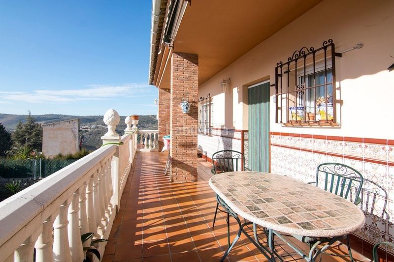 Foto d9831e99-aaea-4458-809b-6fe691f0a755. Casa amb calefacció a Huétor de Santillán