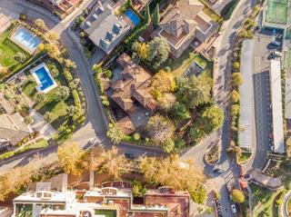 Xalet a Centro - Sagrario. Chalet independiente con la mejor parcela en la prestigiosa  urb
