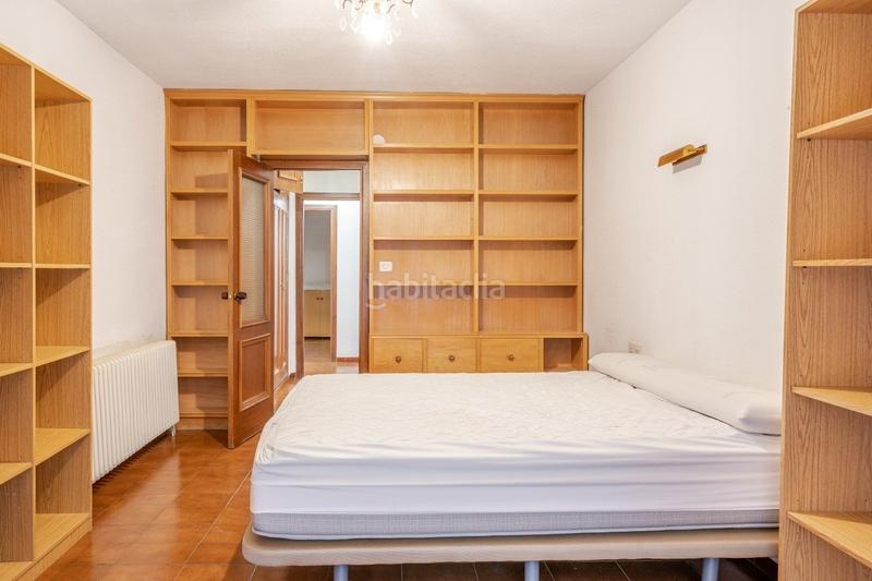 Foto 987d2c7d-b78d-4336-933b-561a335dda77. Chalet  independiente con la mejor parcela en la prestigiosa urbanización de el serrallo en Granada