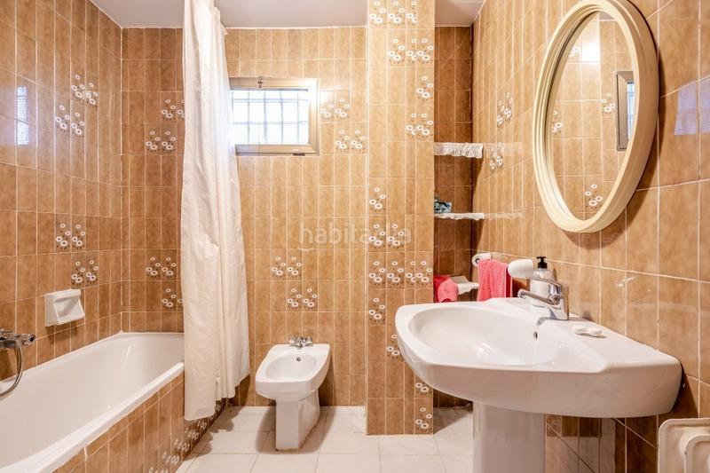Foto e1b76ae1-cf14-409c-891c-b0a95e089dac. Chalet  independiente con la mejor parcela en la prestigiosa urbanización de el serrallo en Granada