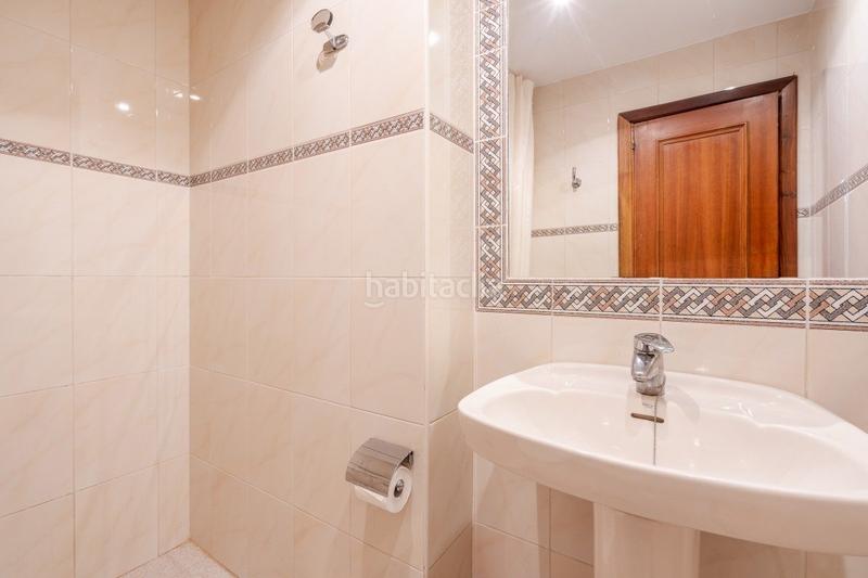 Foto eeda484c-5611-4187-bca2-dbbeec9087b2. Chalet  independiente con la mejor parcela en la prestigiosa urbanización de el serrallo en Granada