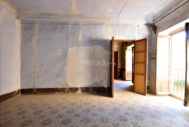 Foto b9fb0886-c3e1-4658-8f79-86e76f855b79. Edifici a Guadix