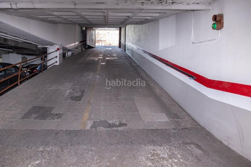 Foto fbdf7a9b-c98a-47ec-8c11-030703cc96ad. Car parking in Plaza de Toros Granada