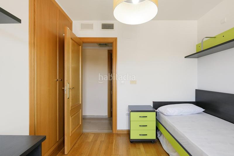 Foto c842d4f9-9581-4b8d-a891-75143bbc1bf5. Piso en San Francisco Javier Granada