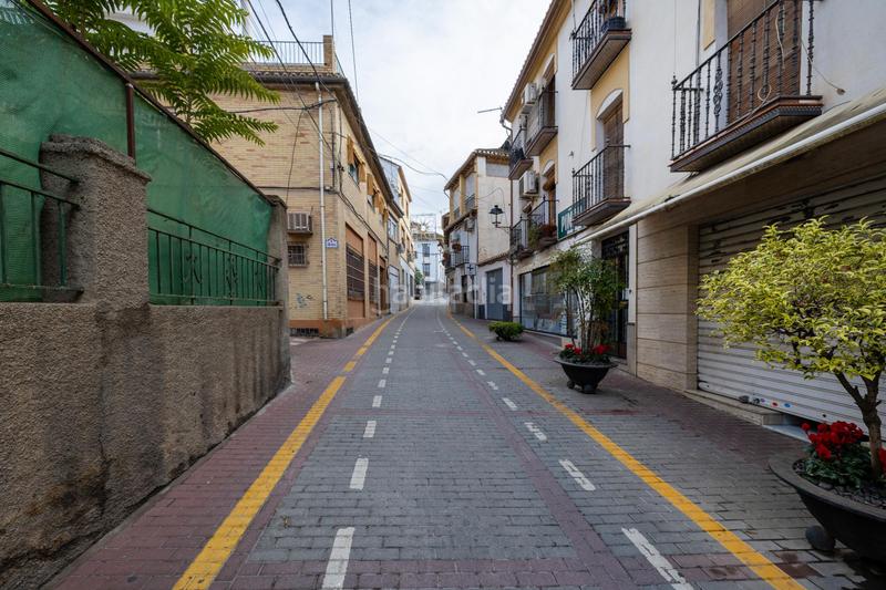 Foto d740133e-fe5b-4342-a3cd-58380c405774. Casa con parcheggio in La Zubia Ciudad Zubia (La)
