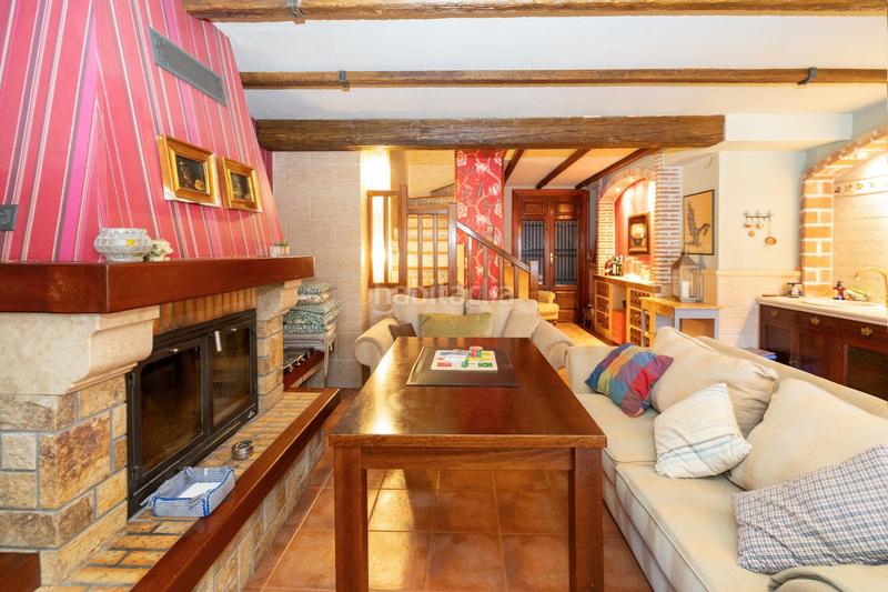 Foto ca376cba-f0cf-439d-b30e-55cb3a56f535. Chalet con riscaldamento parcheggio piscina in Urbanizaciones Alhendín