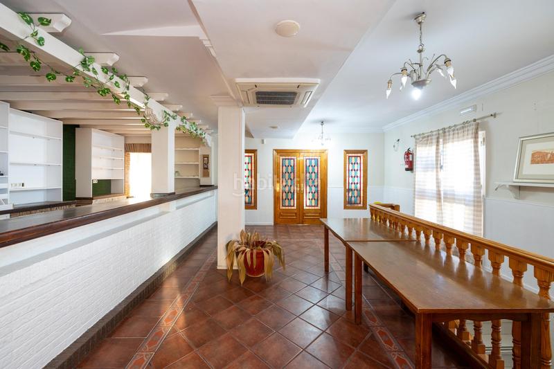 Foto 16ed0563-3865-48f4-af32-fffbac0fbfd8. Locale commerciale in Rosaleda - Juventud Granada