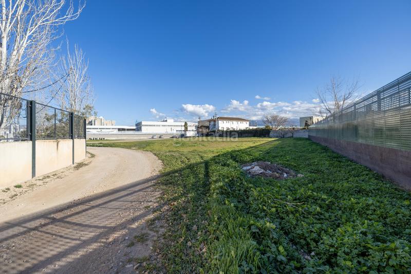 Foto 4c651438-edce-41f5-afb8-d5a322fc41ef. Locale commerciale in Rosaleda - Juventud Granada