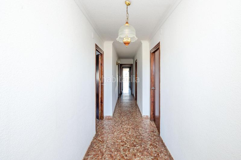 Foto b97cc6e4-a038-48b5-97d3-25d0e09e7985. Locale commerciale in Rosaleda - Juventud Granada