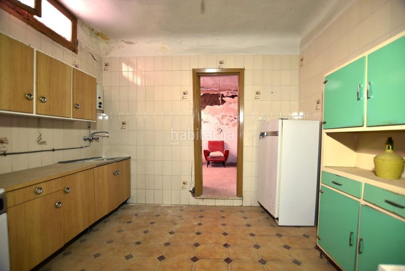Foto a180efb9-02e9-4f3e-990e-f8ac461de777. Casa adossada a Lanjarón