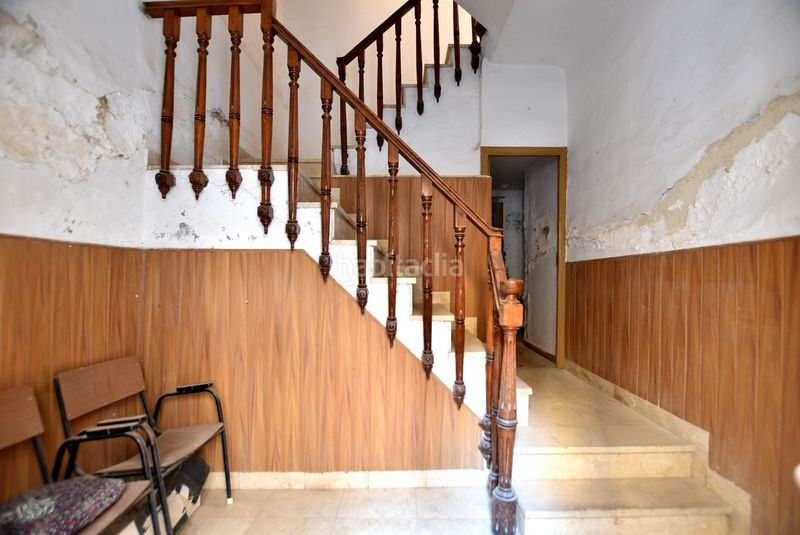 Foto abdcc9d0-bae7-4cb3-8a59-37ff70f3576c. Casa adossada a Lanjarón