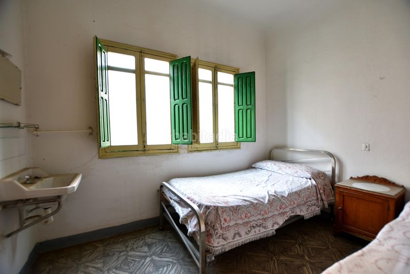 Foto e62a4d94-09e3-4016-941e-b234e42b822d. Casa adossada a Lanjarón