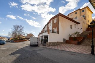 Casa en Alfacar. Casachalet en venta en alfacar. especial para panaderos sótano e