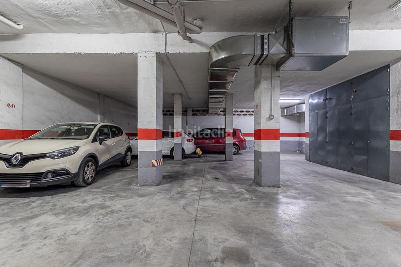 Foto db84ea0c-4fa0-468b-b988-110771942b74. Aparcament cotxe a Fígares Granada