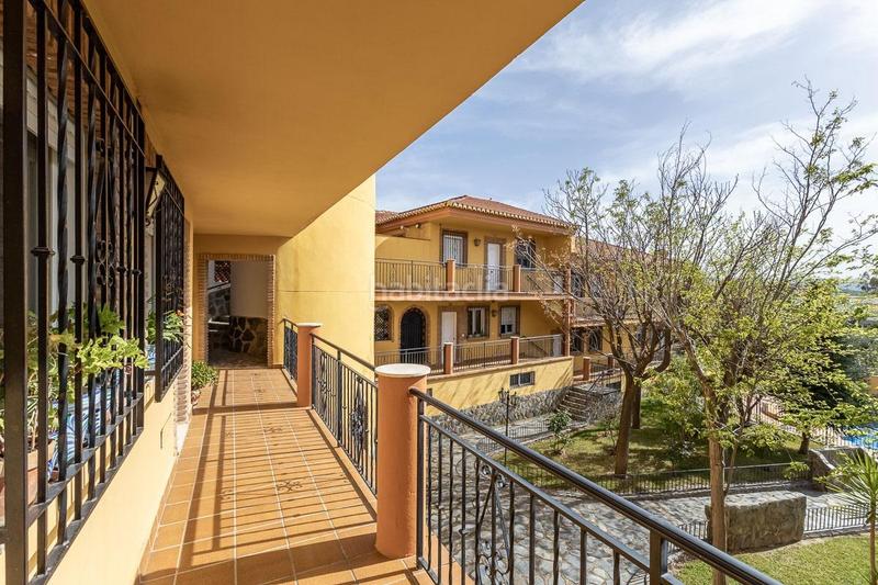 Foto 70b0b00c-4ae8-4c7c-aab5-74d2d752ad91. Piso pisazo con terraza y residencial con piscina en ogijares! en Ogíjares