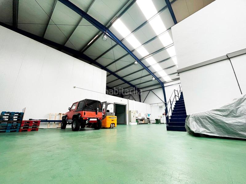 Foto 5390c72d-9bb6-4bab-b975-70adef3554c5. Nave industrial  equipada en durcal en Dúrcal