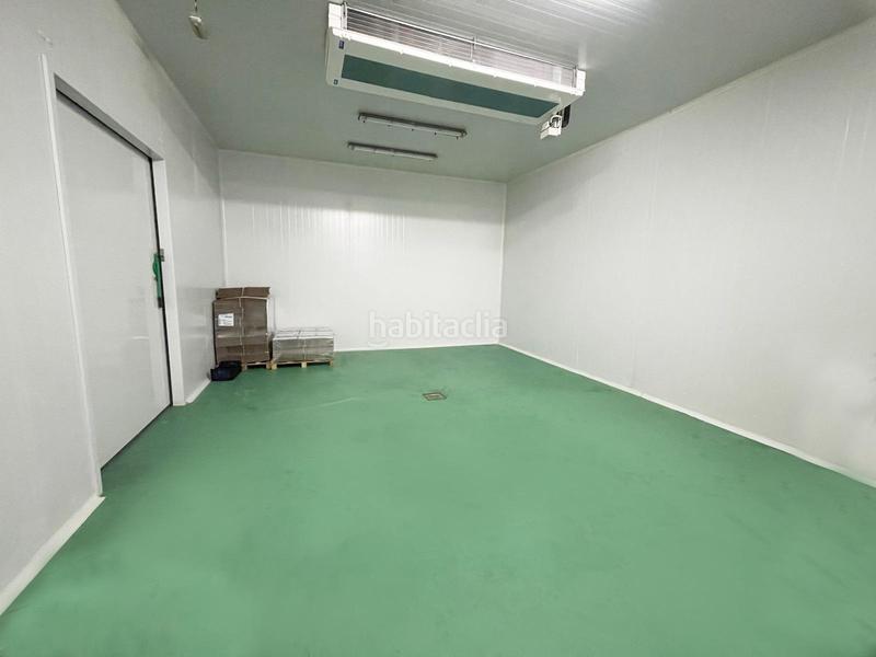 Foto ffae0046-6166-4a06-a04e-bbb1e6ce6e15. Nave industrial  equipada en durcal en Dúrcal