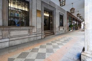 Lloguer Oficina  Calle angel ganivet. Se alquila oficina en el centro de granada